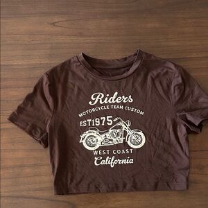 SHEIN Brown Riders Graphic Cropped Tee